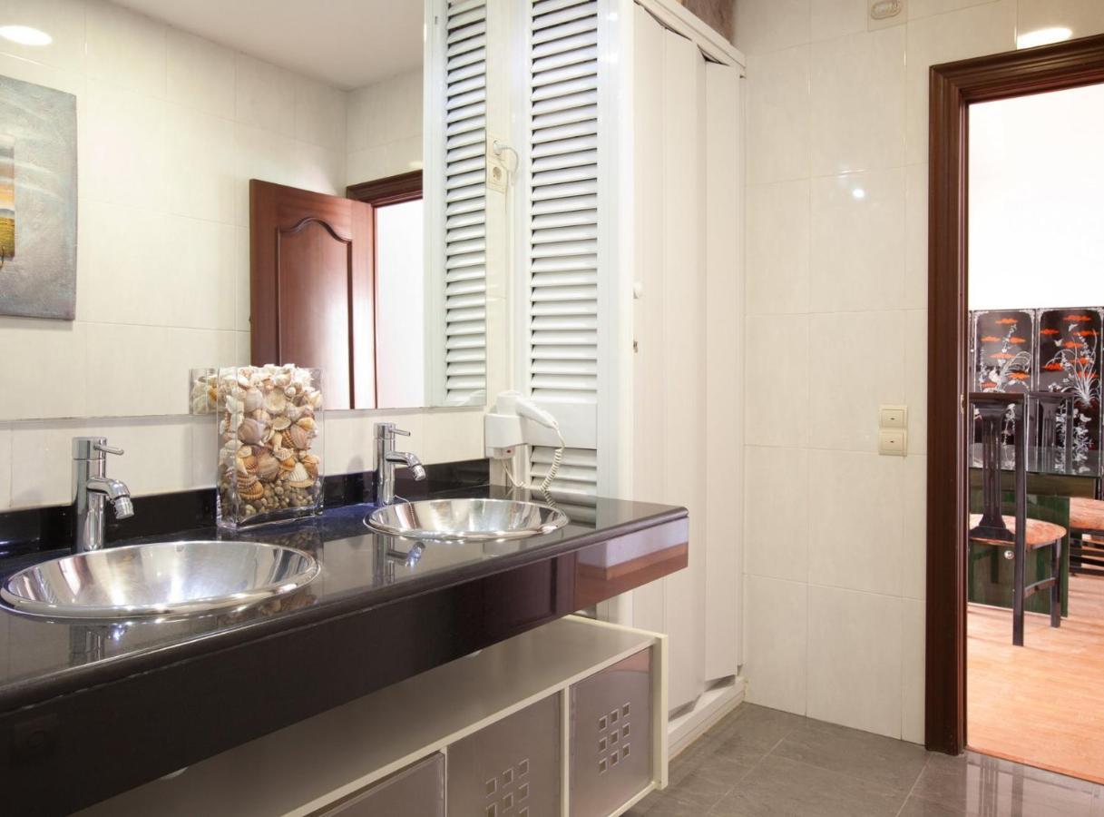 Rambla Cat - Penthouse With Terrace Apartment Barcelona Ngoại thất bức ảnh